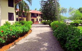 El Pelicano Apart-Hotel
